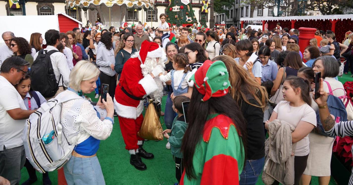 Pai Natal abriu Aldeia Natal no Funchal (com fotos)