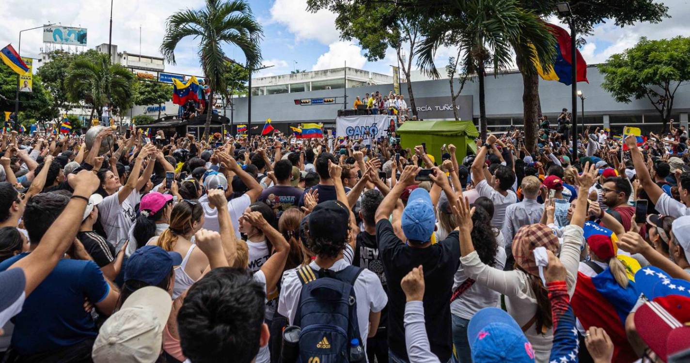 Venezuela: Eurodeputados do PPE pedem a Borrell que reconheça González Urrutia como Presidente eleito