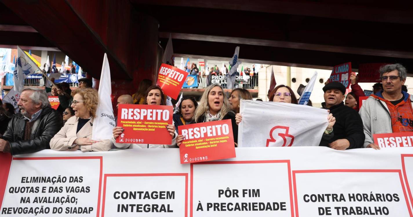 FNE vai entregar ao ministro livro que reúne insatisfação de docentes, funcionários e alunos