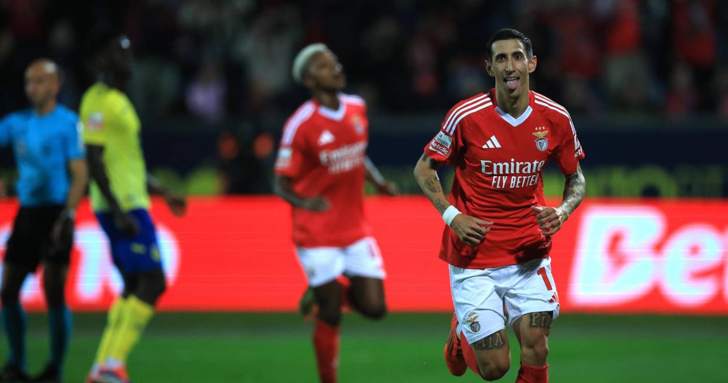 I Liga: Benfica vence em Arouca e está a cinco pontos do líder