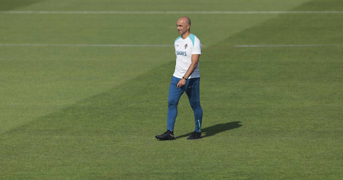 Euro2024: João Félix ausente do treino com dores no pescoço