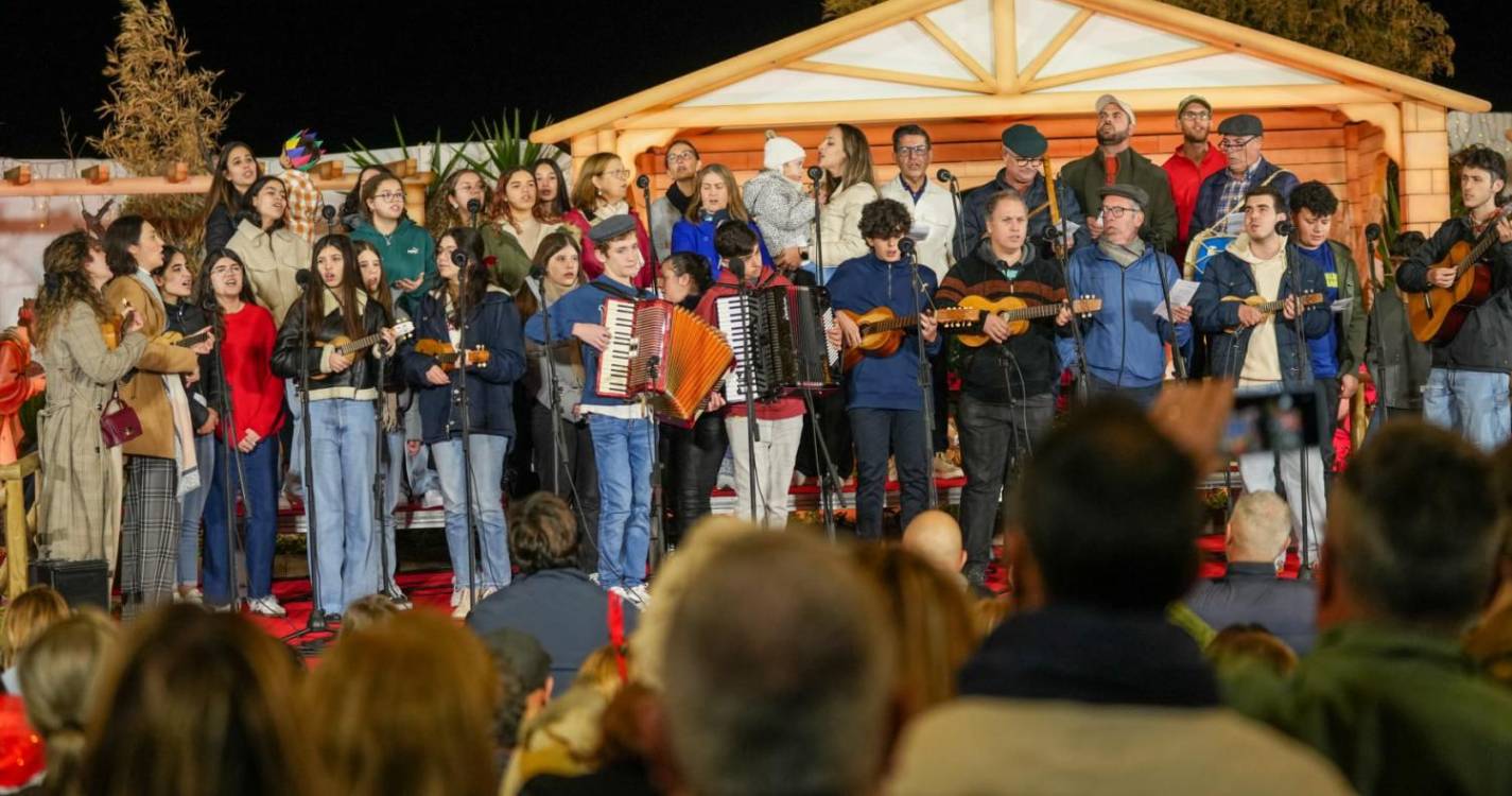 Centenas cantam os reis na Ponta do Sol