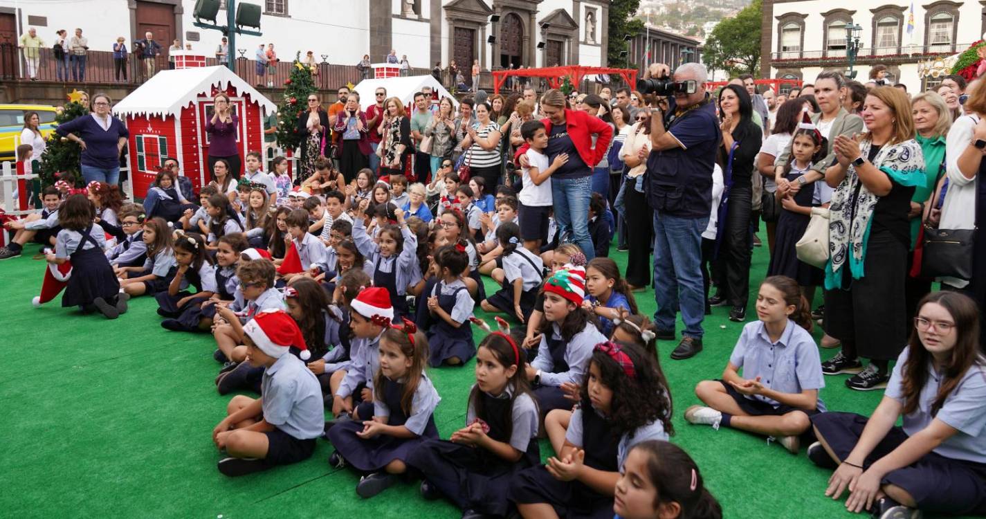 Pai Natal abriu Aldeia Natal no Funchal (com fotos)