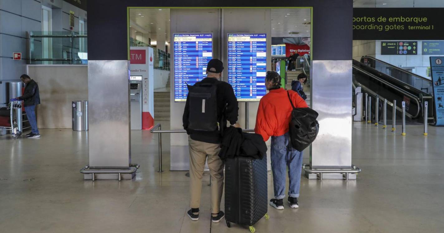 Trabalhadores da Menzies nos aeroportos iniciam hoje greve de cinco dias