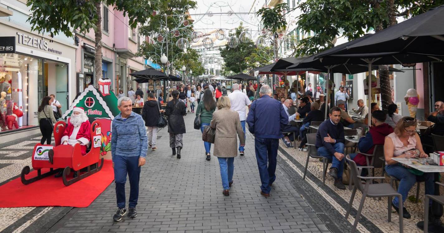 Sindicato está contra prolongamento de horários do comércio no Natal e reivindica encerramento ao domingo e feriados