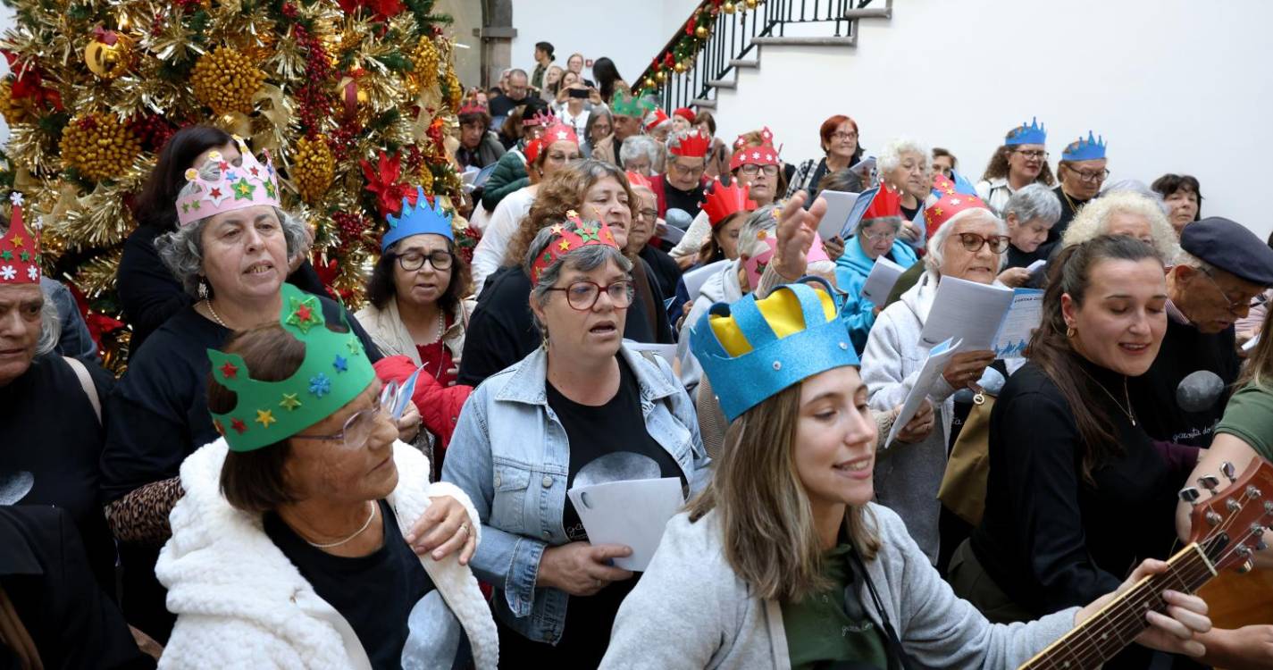 Garouta do Calhau ‘cantou os Reis’ na Assembleia