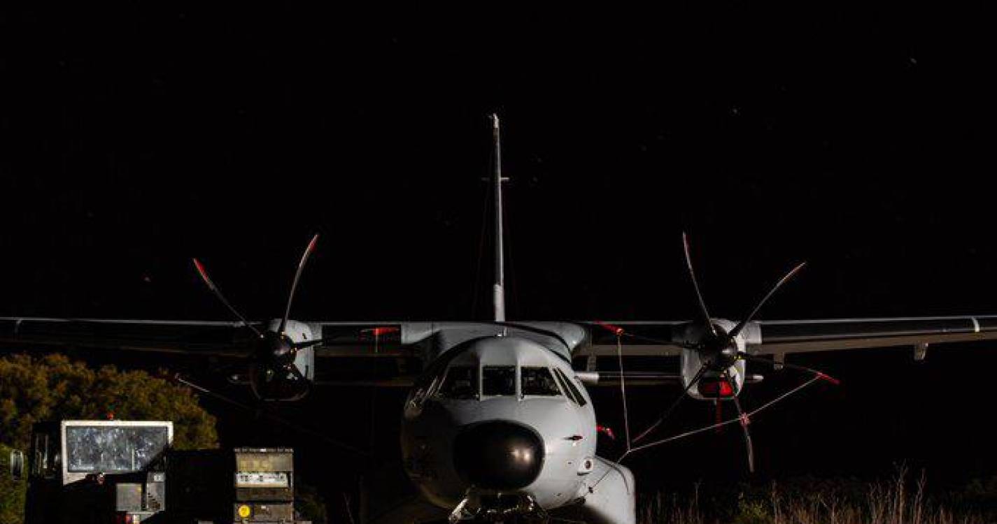 Força Aérea transporta doente urgente da Madeira para o continente