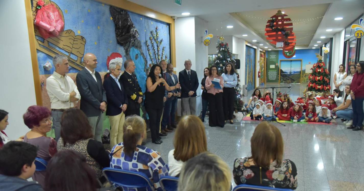 Laurissilva inspira decoração natalícia do Caniço Shopping