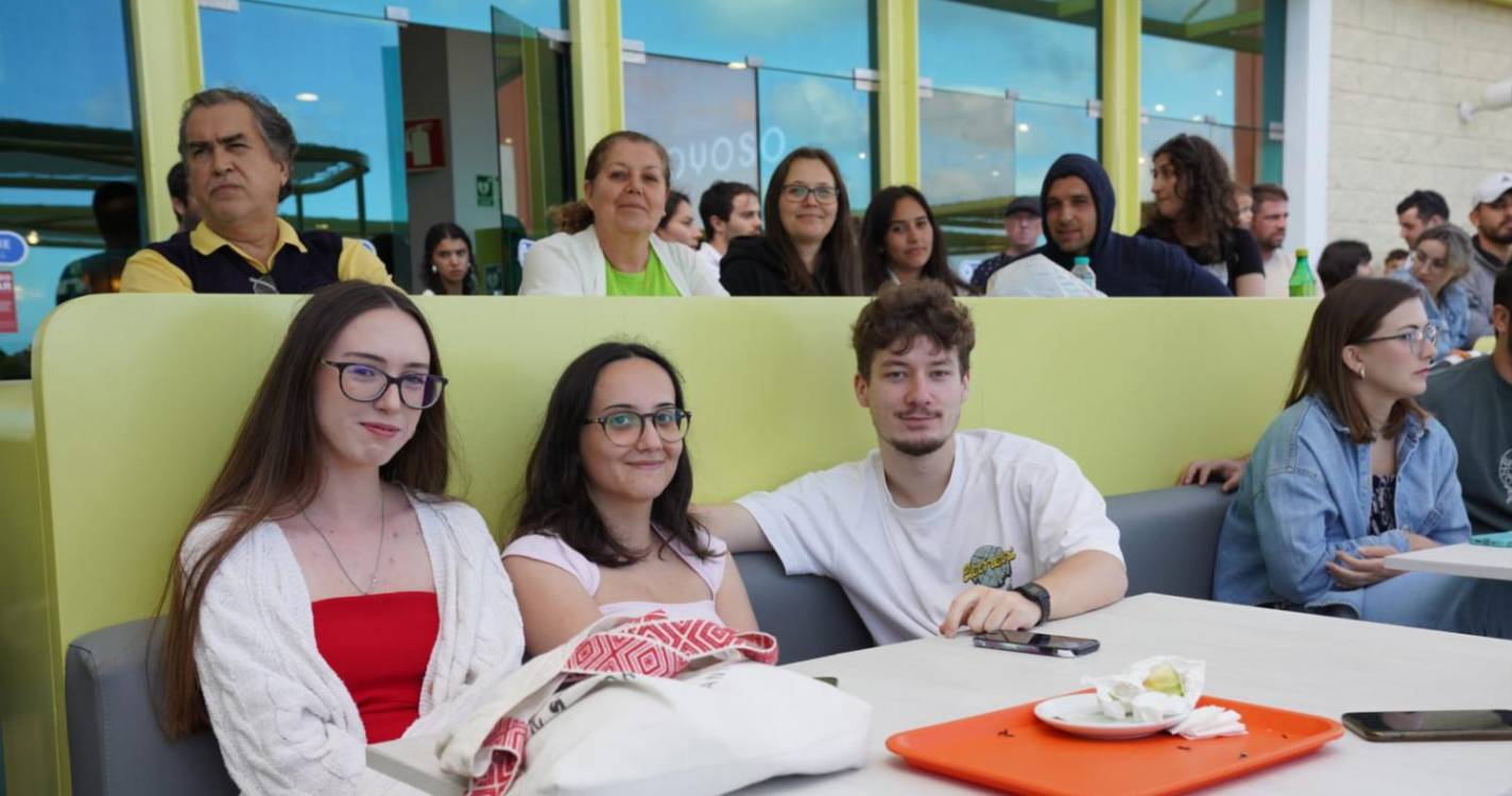 ‘Fan Zone’ do Madeira Shopping com boa casa na estreia de Portugal