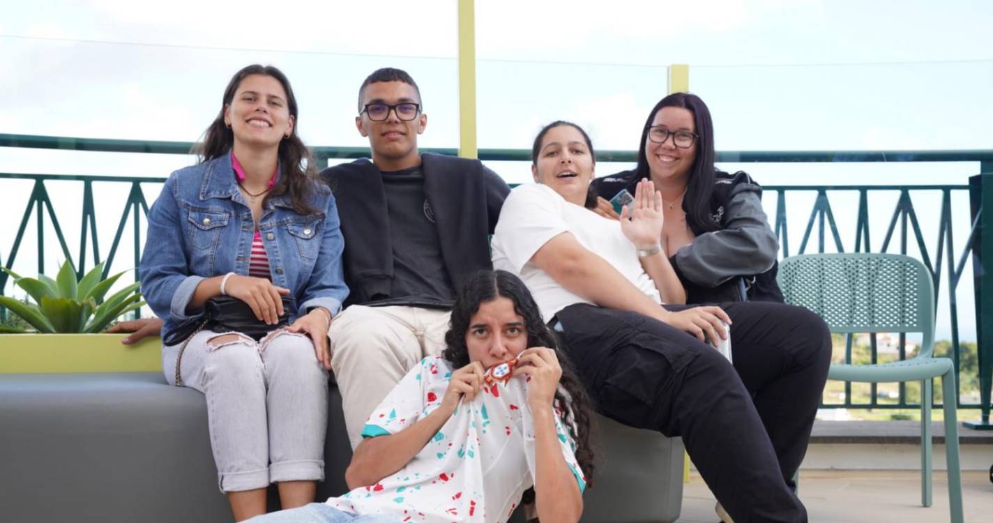 ‘Fan Zone’ do Madeira Shopping com boa casa na estreia de Portugal