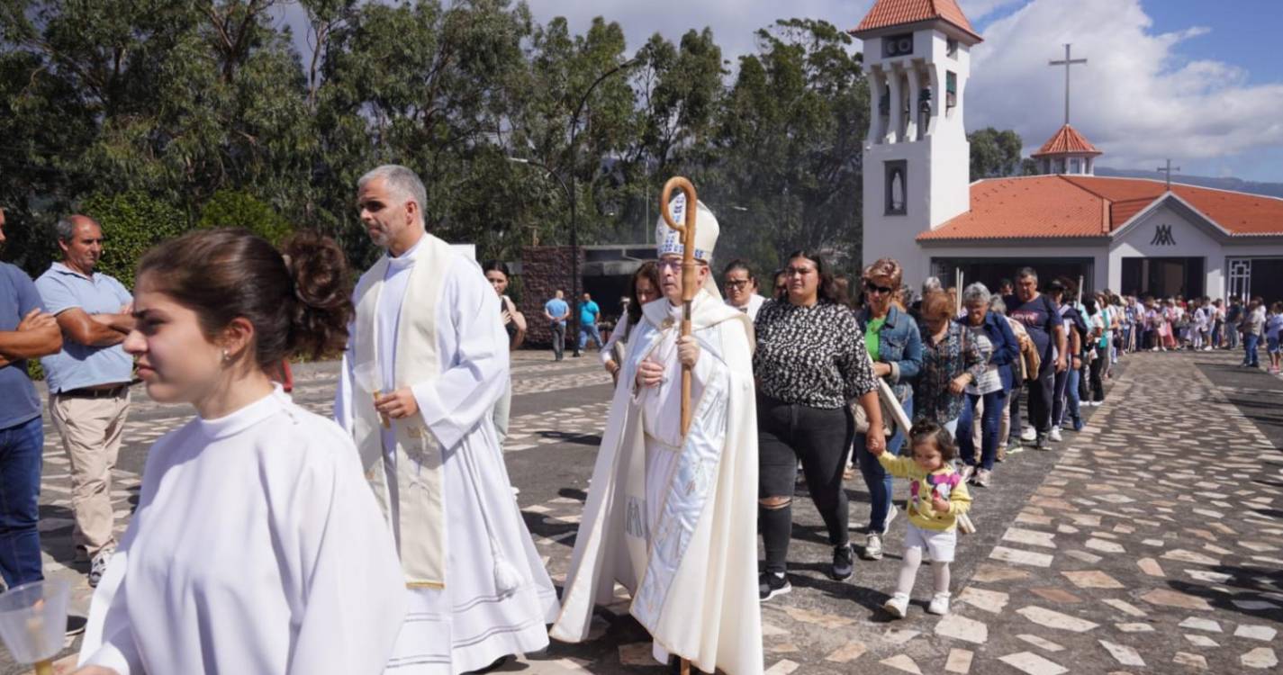 Procissão das velas no Cabo Girão reuniu centenas (com fotos e vídeo)