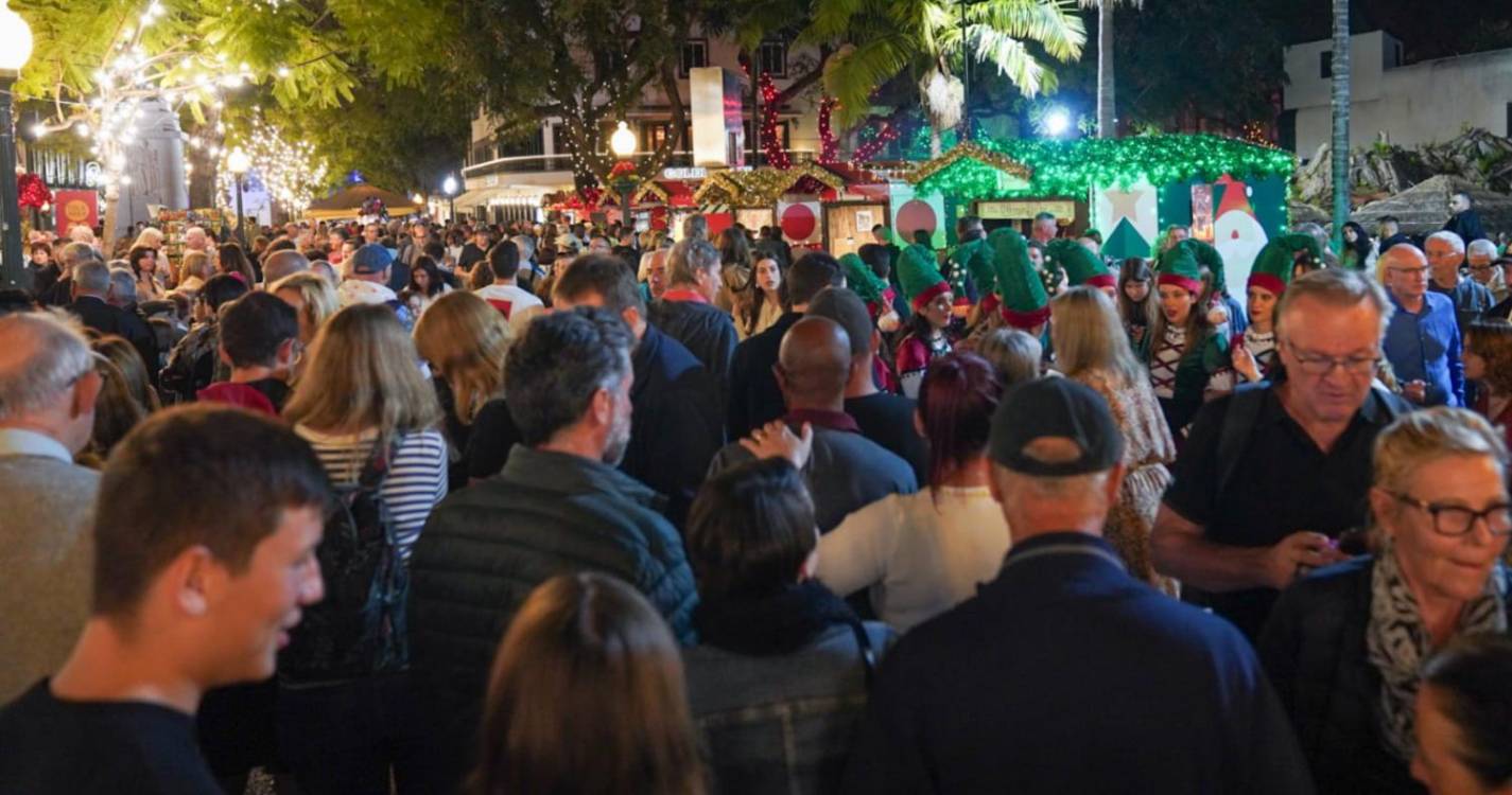 Veja a animação de Natal que enche o Funchal em 40 imagens