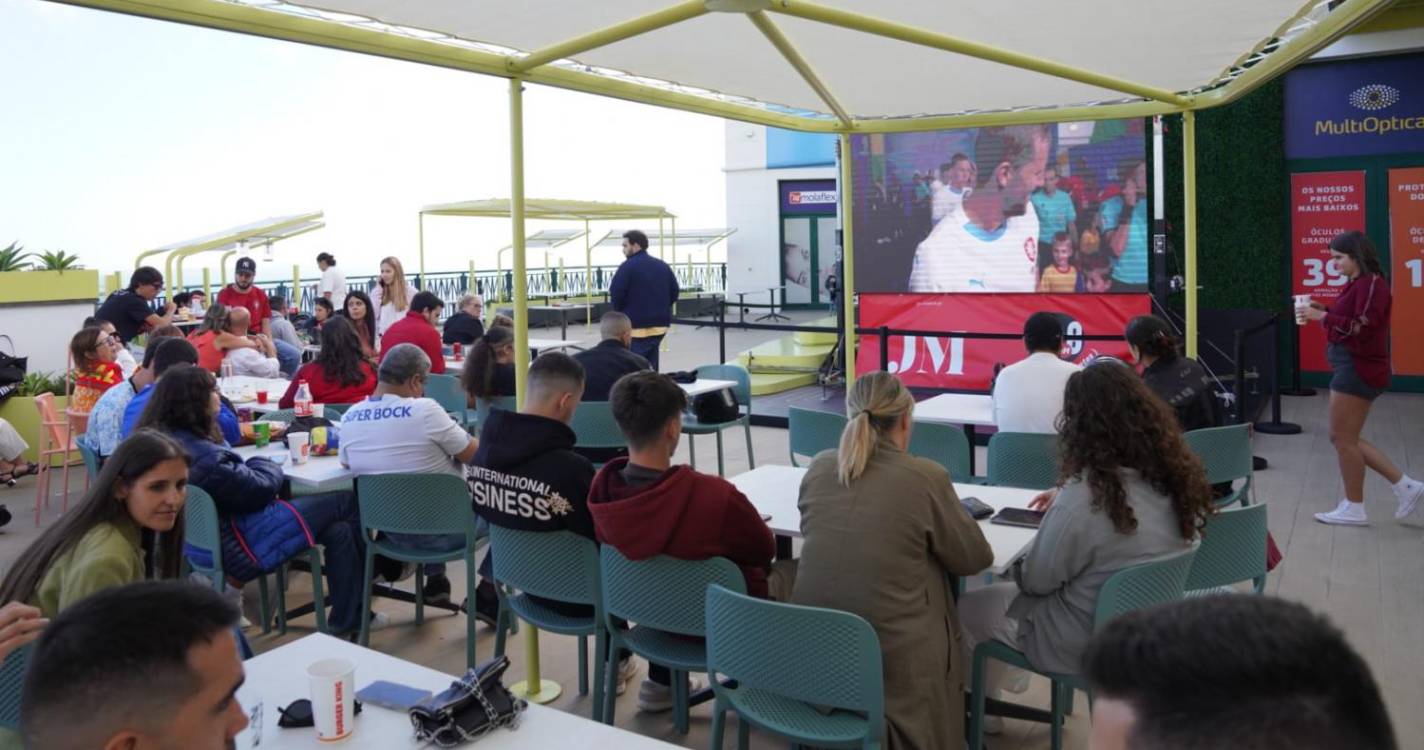 ‘Fan Zone’ do Madeira Shopping com boa casa na estreia de Portugal