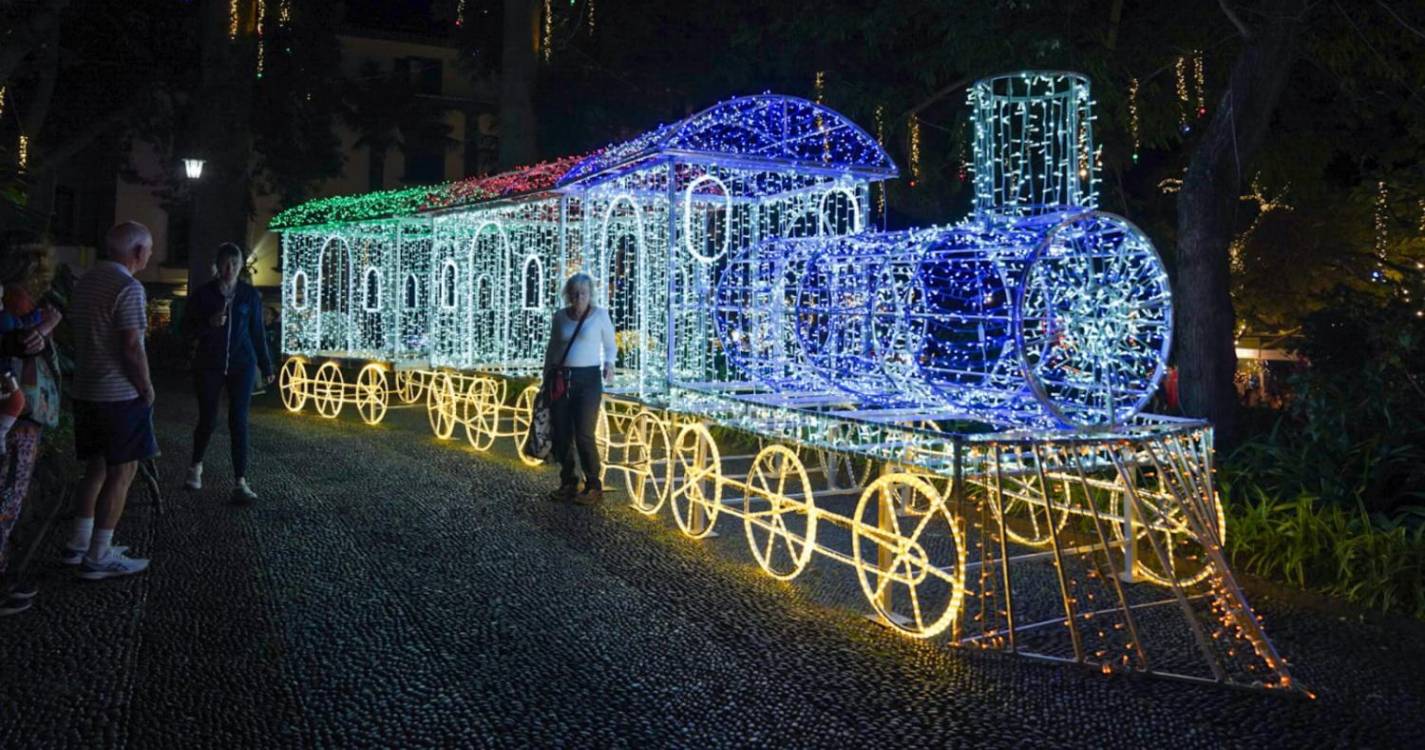 Veja a animação de Natal que enche o Funchal em 40 imagens