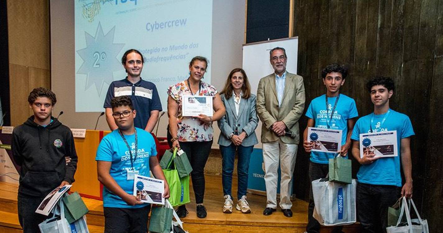 Equipa da Francisco Franco alcança 2.º lugar em concurso nacional