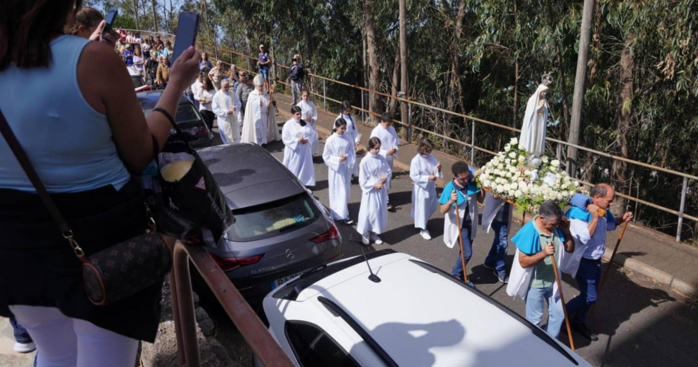 Procissão das velas no Cabo Girão reuniu centenas (com fotos e vídeo)