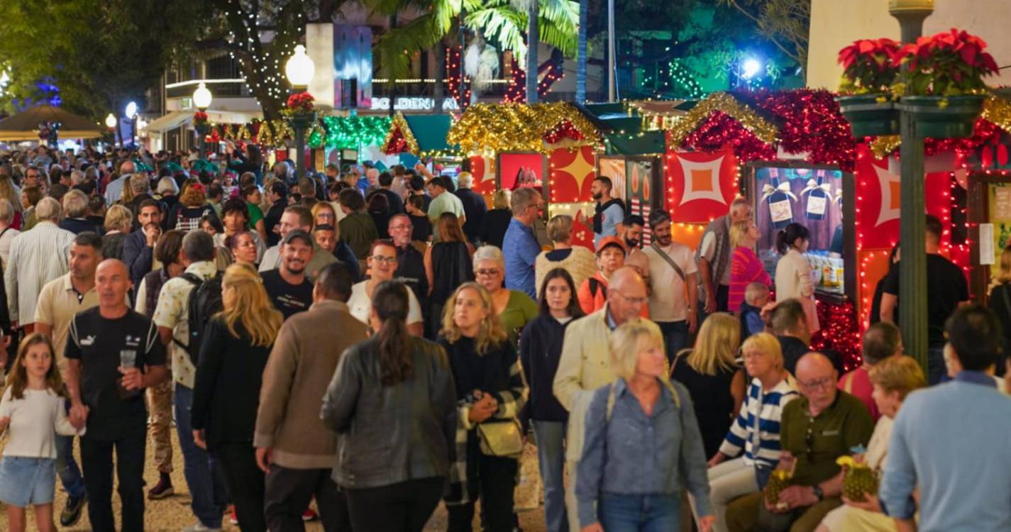 Veja a animação de Natal que enche o Funchal em 40 imagens