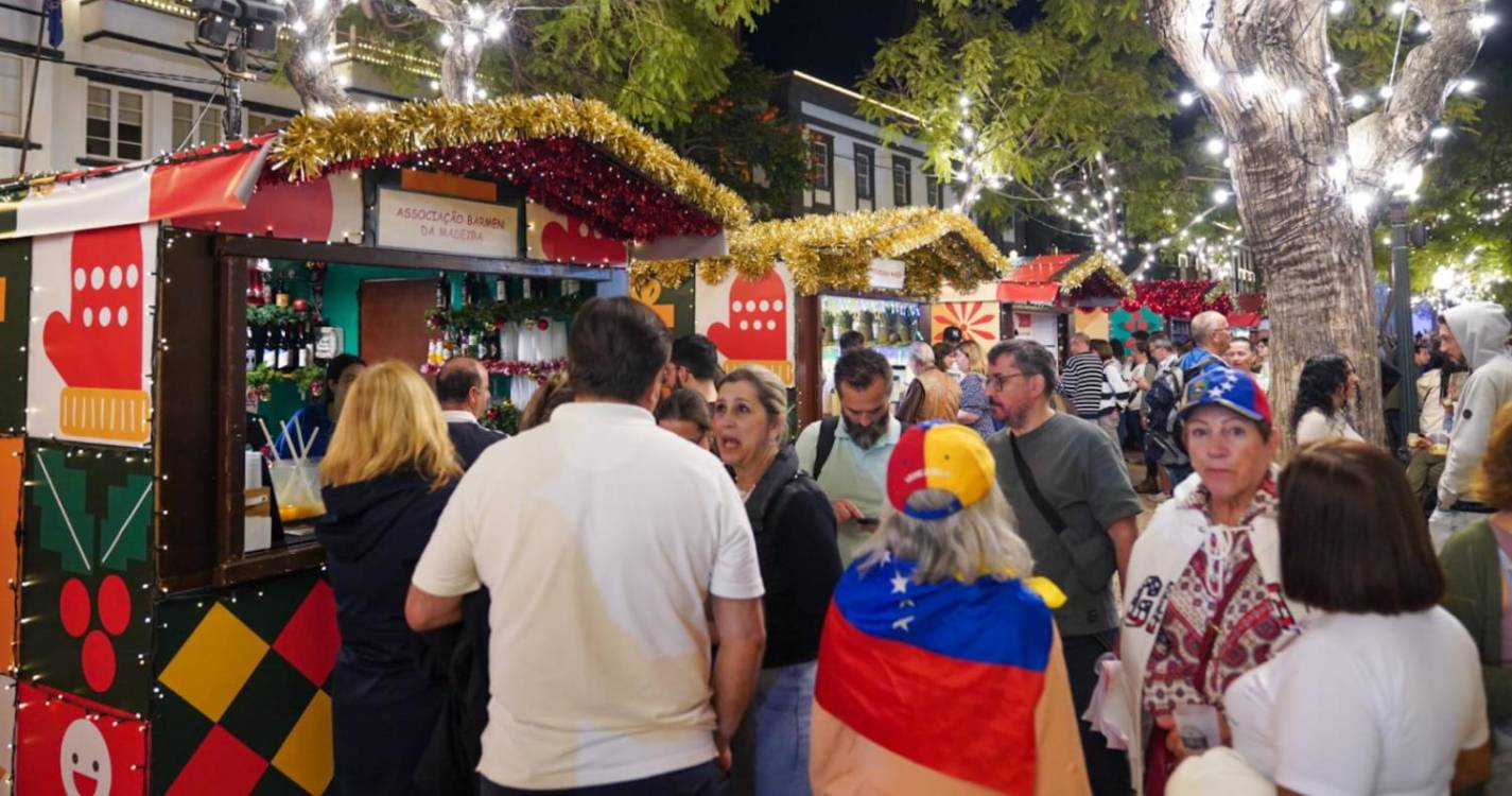 Veja a animação de Natal que enche o Funchal em 40 imagens