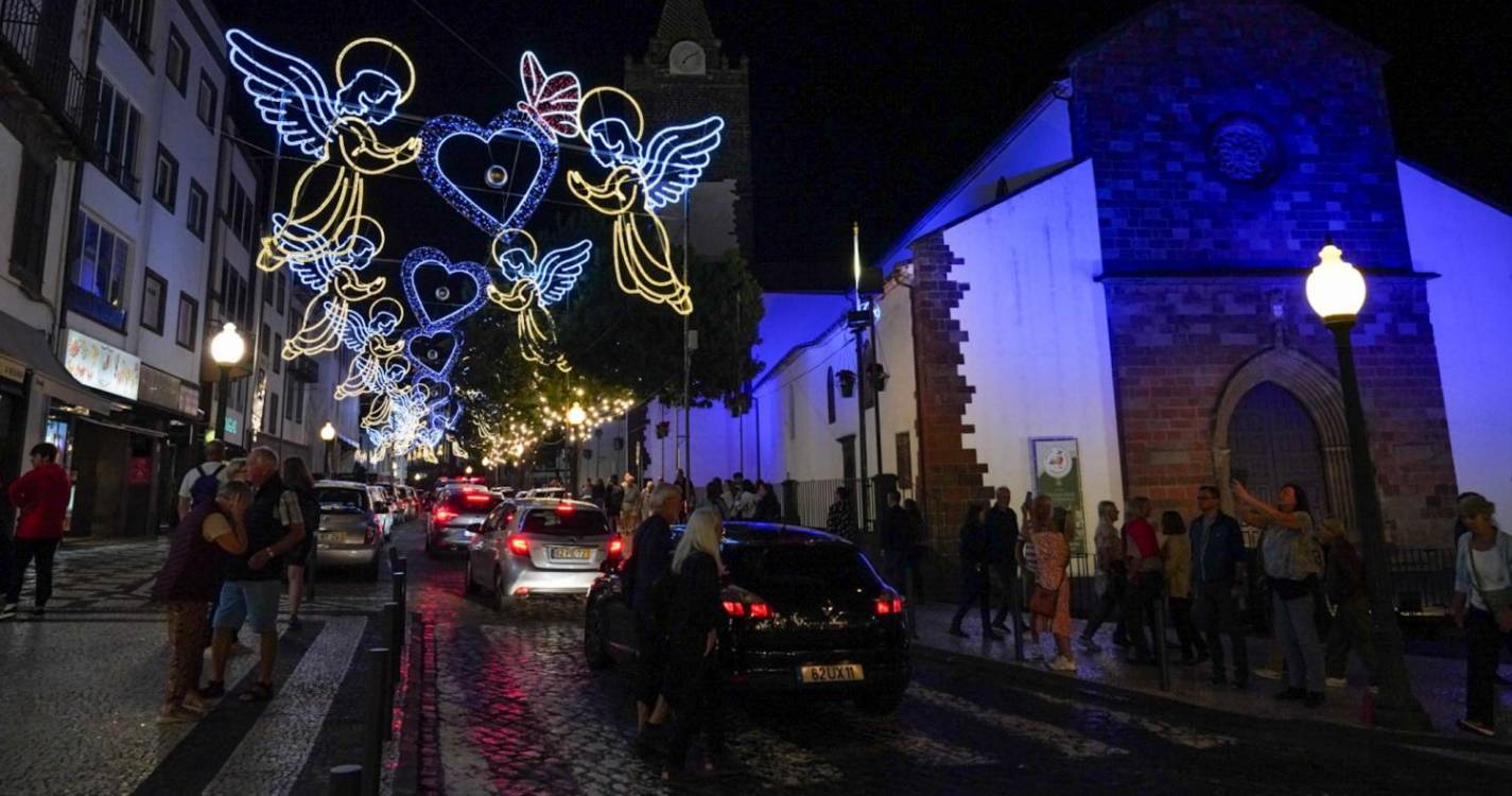 Veja a animação de Natal que enche o Funchal em 40 imagens