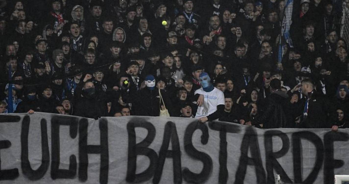 Protestos dos adeptos levam Liga alemã de futebol a abdicar de investidores externos