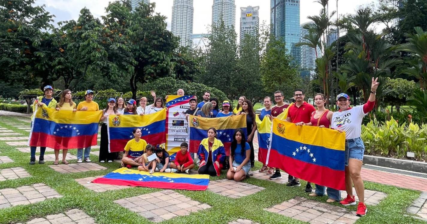 Venezuela acordou com manifestações da oposição em todo o país e não só... (com fotos e vídeos)