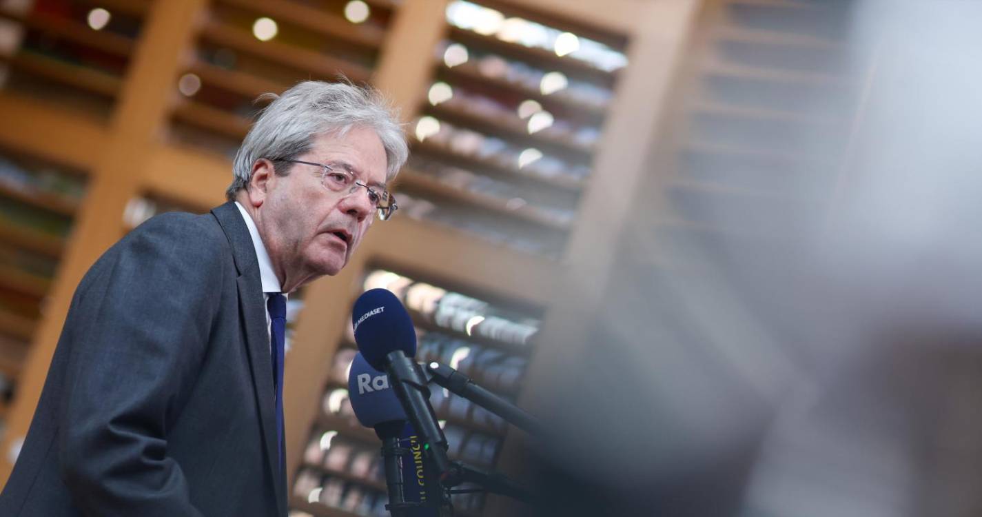 Comissário Gentiloni destaca “boa situação orçamental” e espera cooperar com Governo