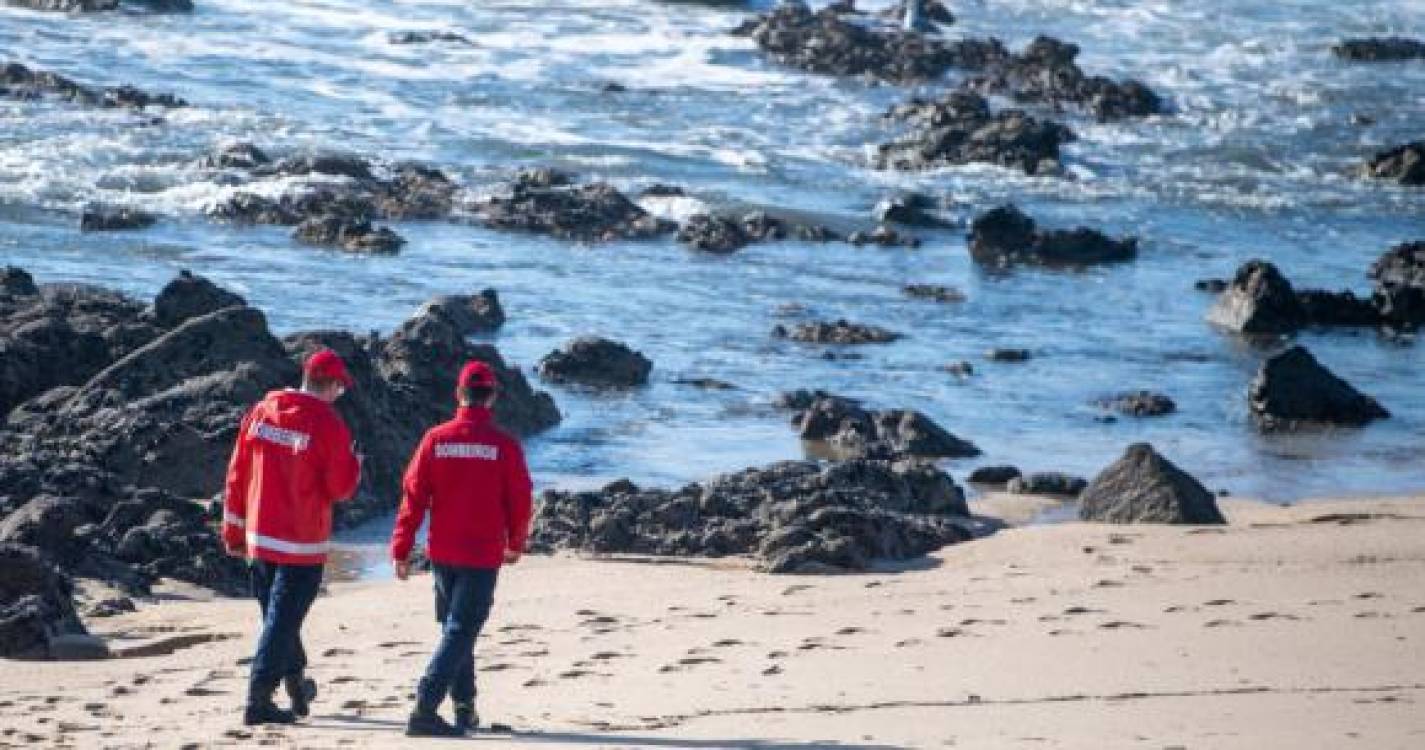 Corpo de mulher dá à costa em praia de Vila Nova de Gaia