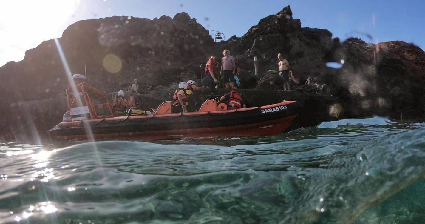 Alemão resgatado após queda na vereda da Ponta de São Lourenço