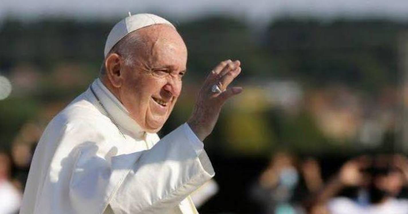 Vaticano autoriza bênção de casais do mesmo sexo