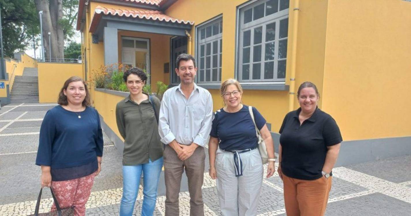 ’Rostos Madeira’ promove bem-estar de cuidadores e familiares de doentes com Alzheimer