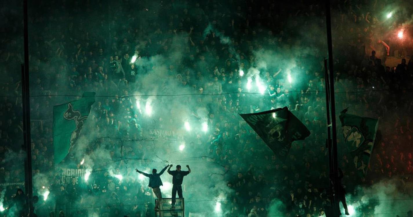 Jogos de futebol na Grécia do fim de semana adiados devido a casos de violência