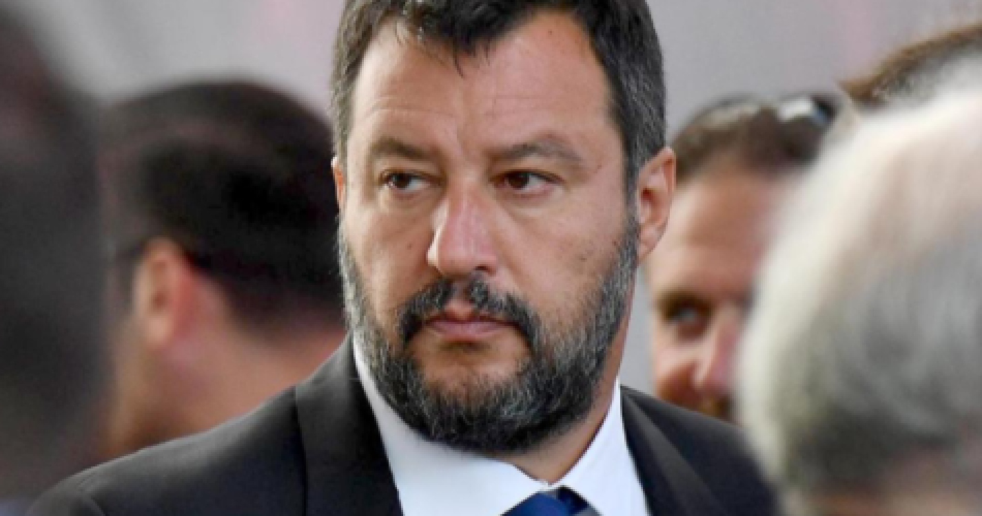 Procuradoria italiana pede seis anos de prisão para Salvini por bloquear navio com imigrantes