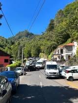 Trânsito caótico no Ribeiro Frio