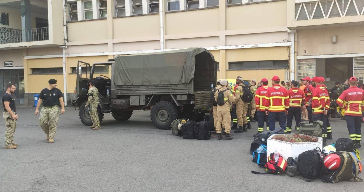 Incêndios: Exército reforça o apoio ao Serviço Regional de Proteção Civil (com fotos)