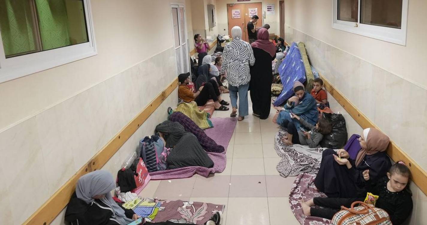 Quatro doentes morreram nos cuidados intensivos em Gaza por falta de oxigénio