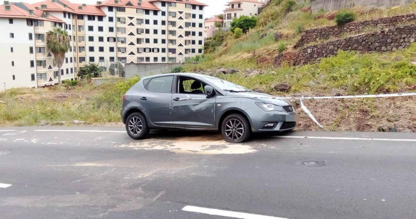 Capotamento na Nazaré mobiliza bombeiros e PSP (com fotos)