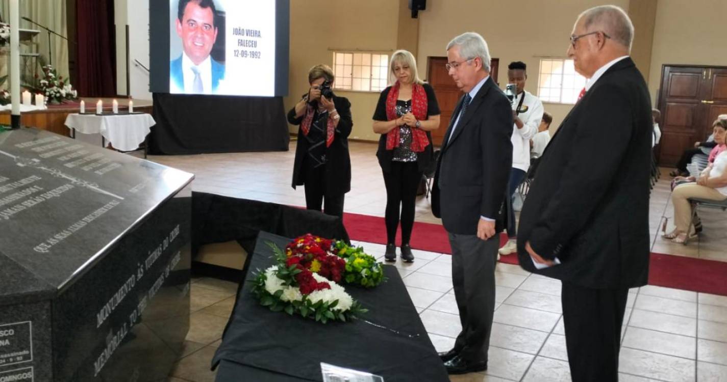 Sentida homenagem em memória das vítimas da violência criminal na África do Sul (com fotos)