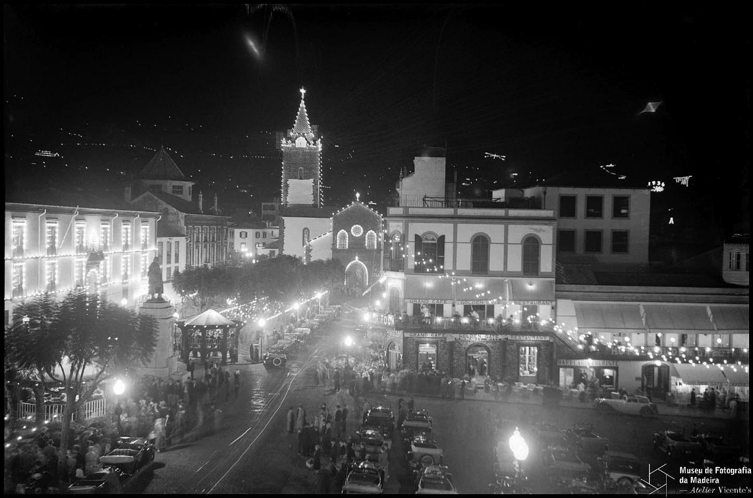 Veja o ‘Antes e Depois’ das luzes de Natal (com fotos)