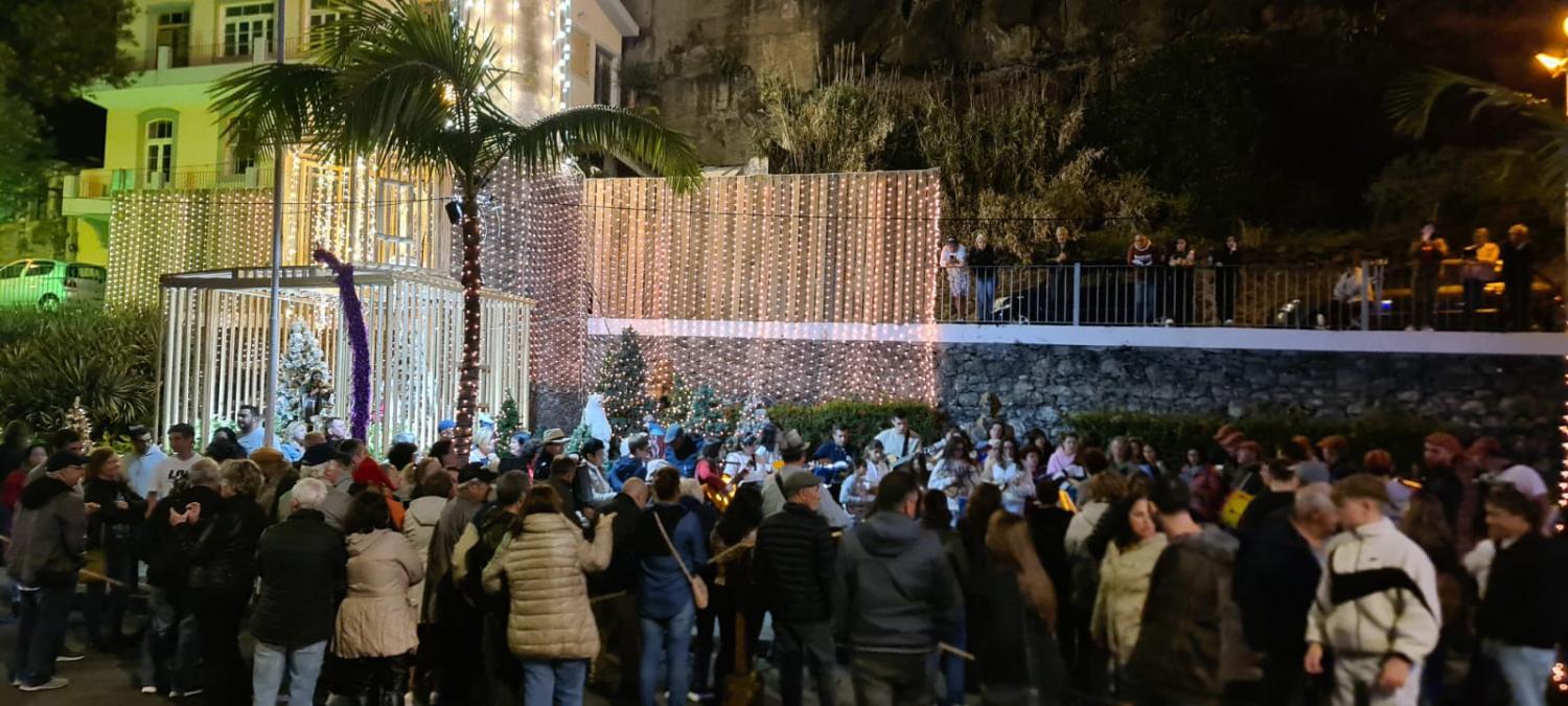 Calheta já vive a magia do Natal (com fotos)