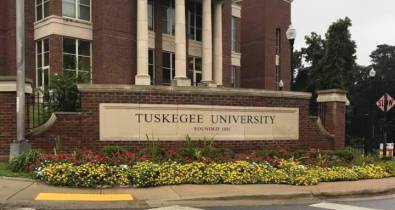 Um morto e 16 feridos num tiroteio na Universidade de Tuskegee nos EUA