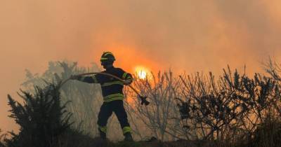 Incêndios: Fogo no Fundão mobiliza cerca de 400 operacionais e 10 meios aéreos