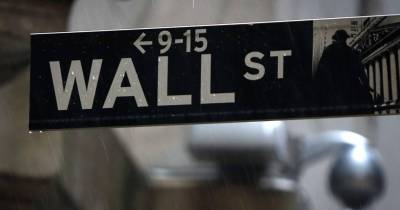 Wall Street sobe e aguarda decisões da Fed