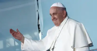 Papa Francisco está melhor e passou uma noite tranquila