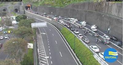 Acidente em cadeia provocou congestionamento na Via Rápida em Machico