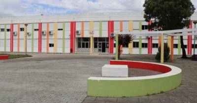 Cinco meninas e um menino foram encaminhados para o Hospital de Vila Franca de Xira.