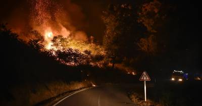 O IPMA colocou ainda em perigo muito elevado de incêndio cerca de 65 concelhos dos concelhos de Viana do Castelo, Braga, Porto, Vila Real, Aveiro, Viseu, Coimbra, Leiria, Lisboa e Faro.