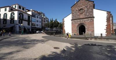 Hoje, na celebração da Imaculada Conceição de Nossa Senhora, na Sé do Funchal, o bispo D. Nuno Brás presidiu à cerimónia.