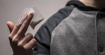 O terceiro fenómeno criminal mais expressivo a aumentar foi o tráfico de droga, com 9.112 inquéritos abertos no ano passado, quando em 2022 tinham sido instaurados 7.272 e 5.608 em 2021.