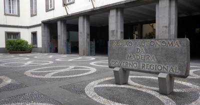 O número de postos de trabalho na administração pública da Madeira caiu para 21.058 no terceiro trimestre de 2024.