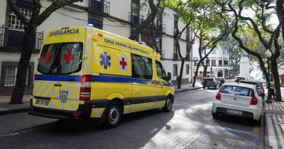 Ambulância da CVP esteve a prestar auxílio às vítimas.